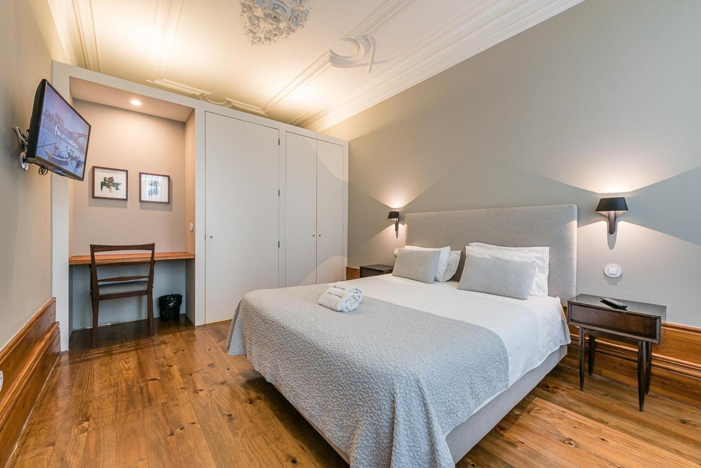 Guestready - Cedofeita Pool Suites Porto Luaran gambar