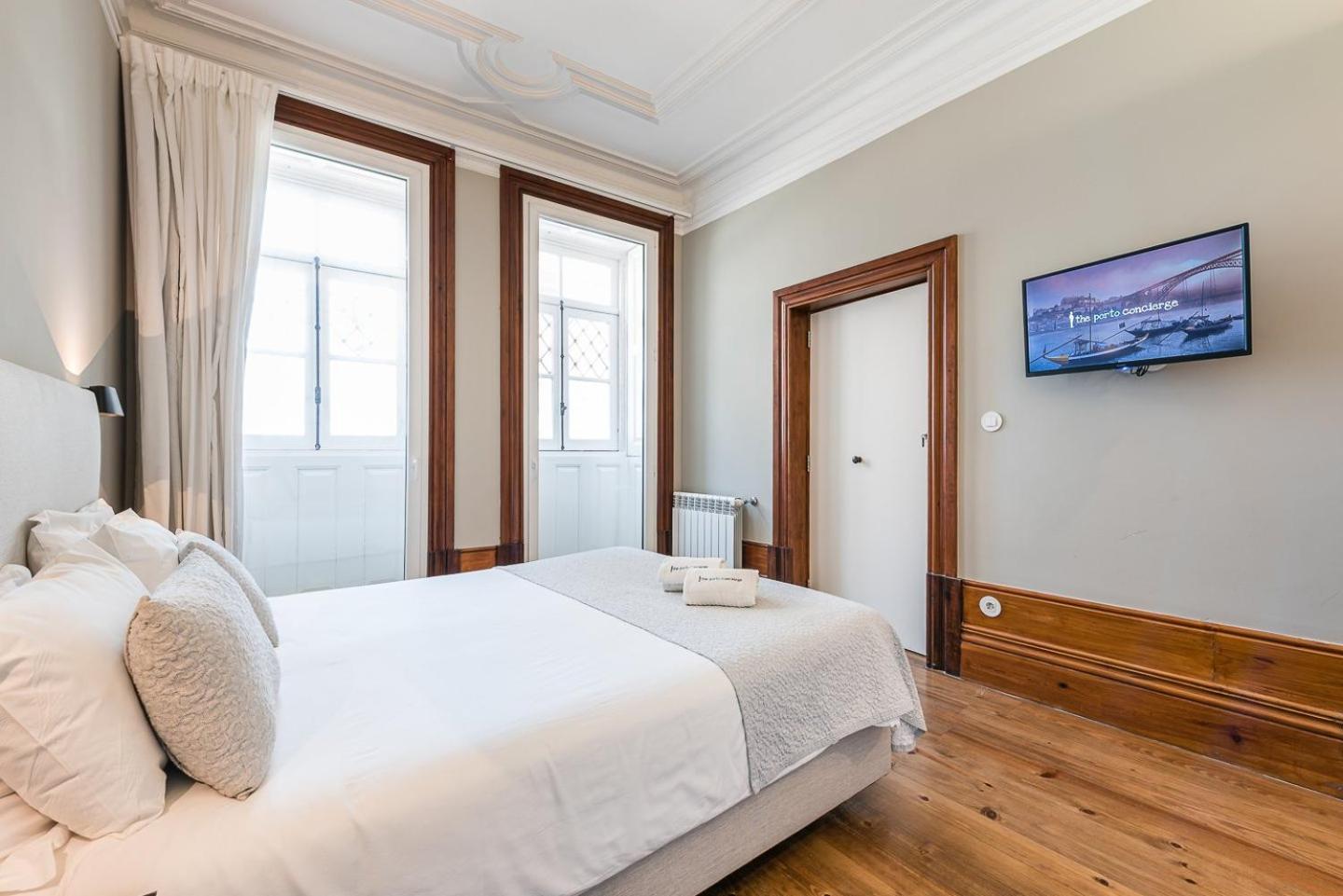 Guestready - Cedofeita Pool Suites Porto Luaran gambar