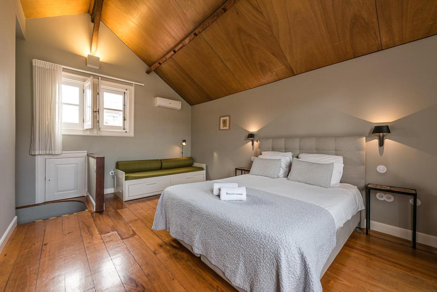 Guestready - Cedofeita Pool Suites Porto Luaran gambar