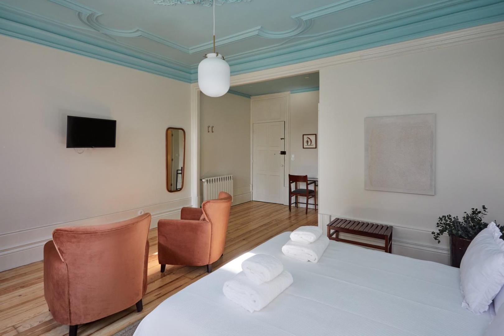Guestready - Cedofeita Pool Suites Porto Luaran gambar